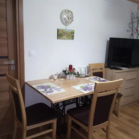 Drevenica Mak Oliver *